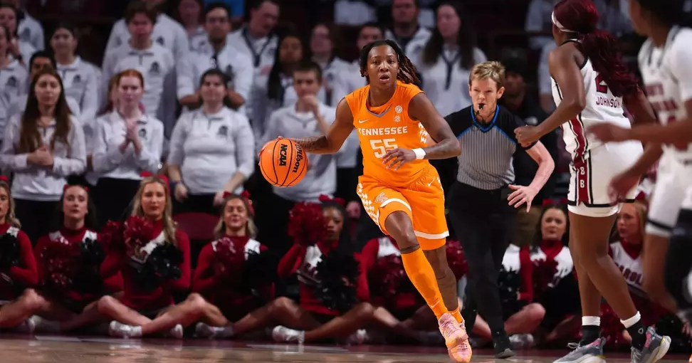 #19 Tennessee Lady Vols suffer worst loss in program history, get crushed by #3 South Carolina 93-50