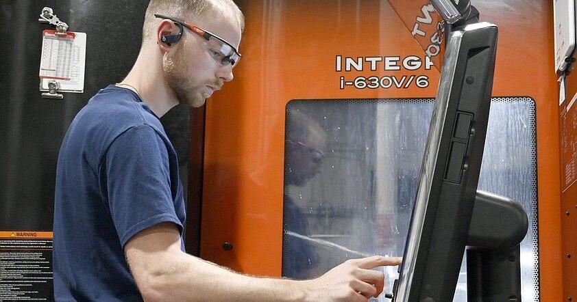 Tennessee-based app Laborup aims to get Chattanoogans high-paying factory jobs