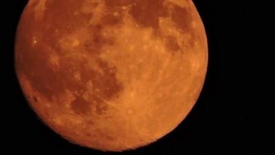 Red moon (and sun) explained