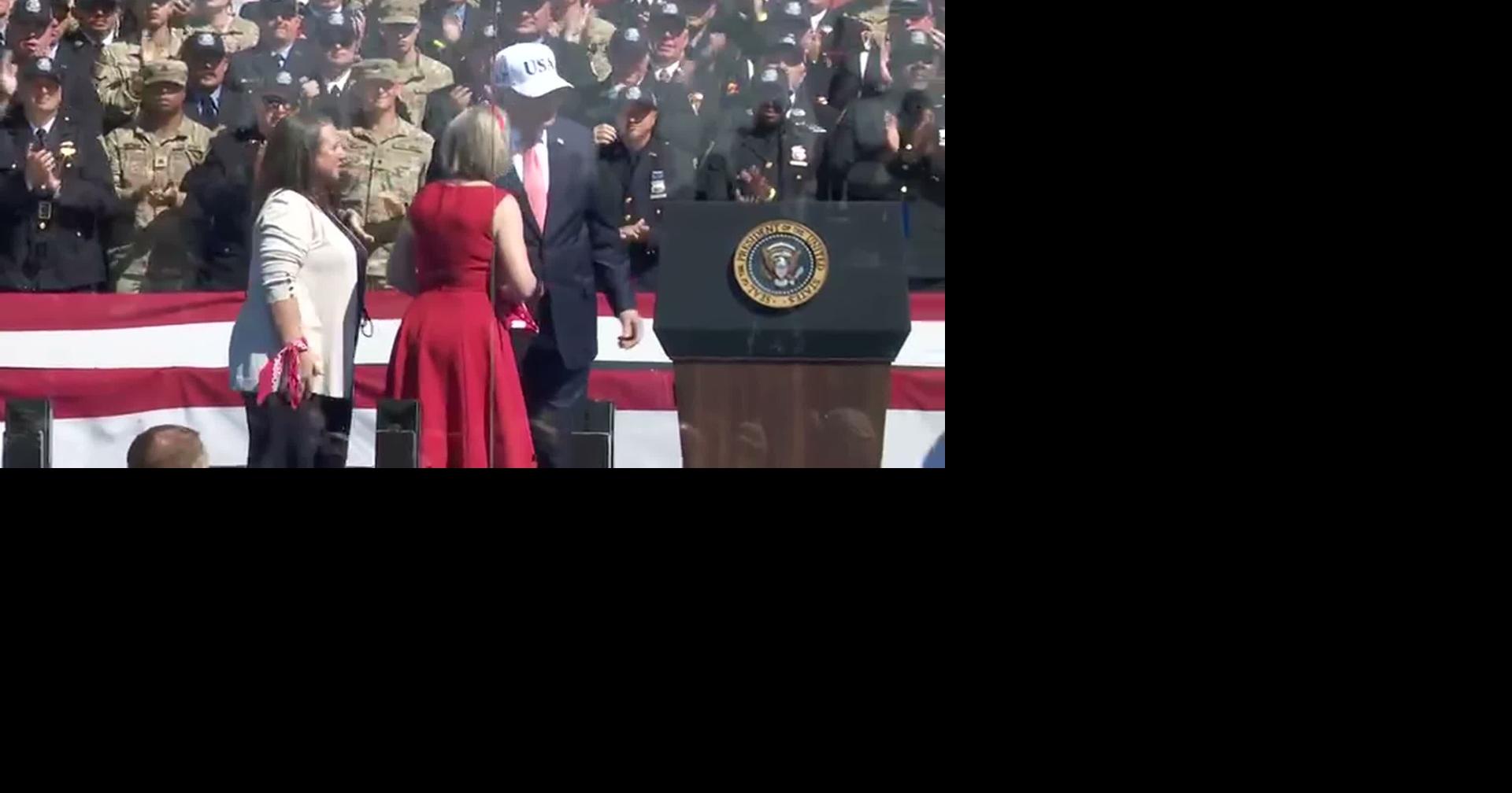 RAW: DC: 9/11 HERO'S FAMILY ACCEPTS MEDAL OF FREEDOM