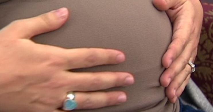 A pregnant woman got a ticket for driving in the HOV lane in Texas. She says her fetus was her passenger - Vimarsana News