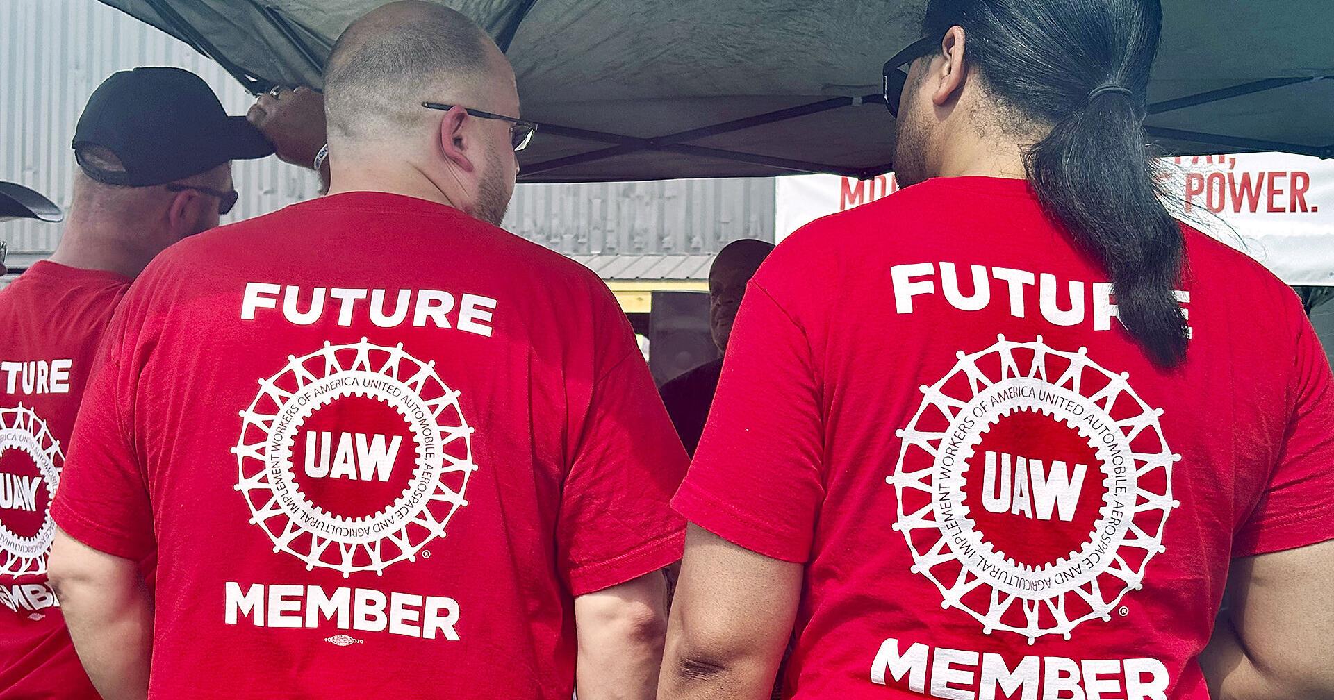 Mercedes-Benz workers in Alabama vote against unionizing in blow to big UAW push - Vimarsana News