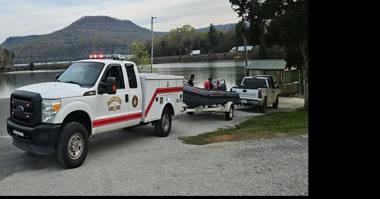 Quick thinking fire rescue crew saves hiker and dogs | Local News ...