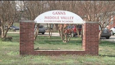 Hundreds say farewell to Ganns Middle Valley Elementary
