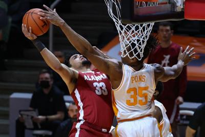 Alabama upsets #7 Tennessee 71-63 at Thompson-Boling Arena