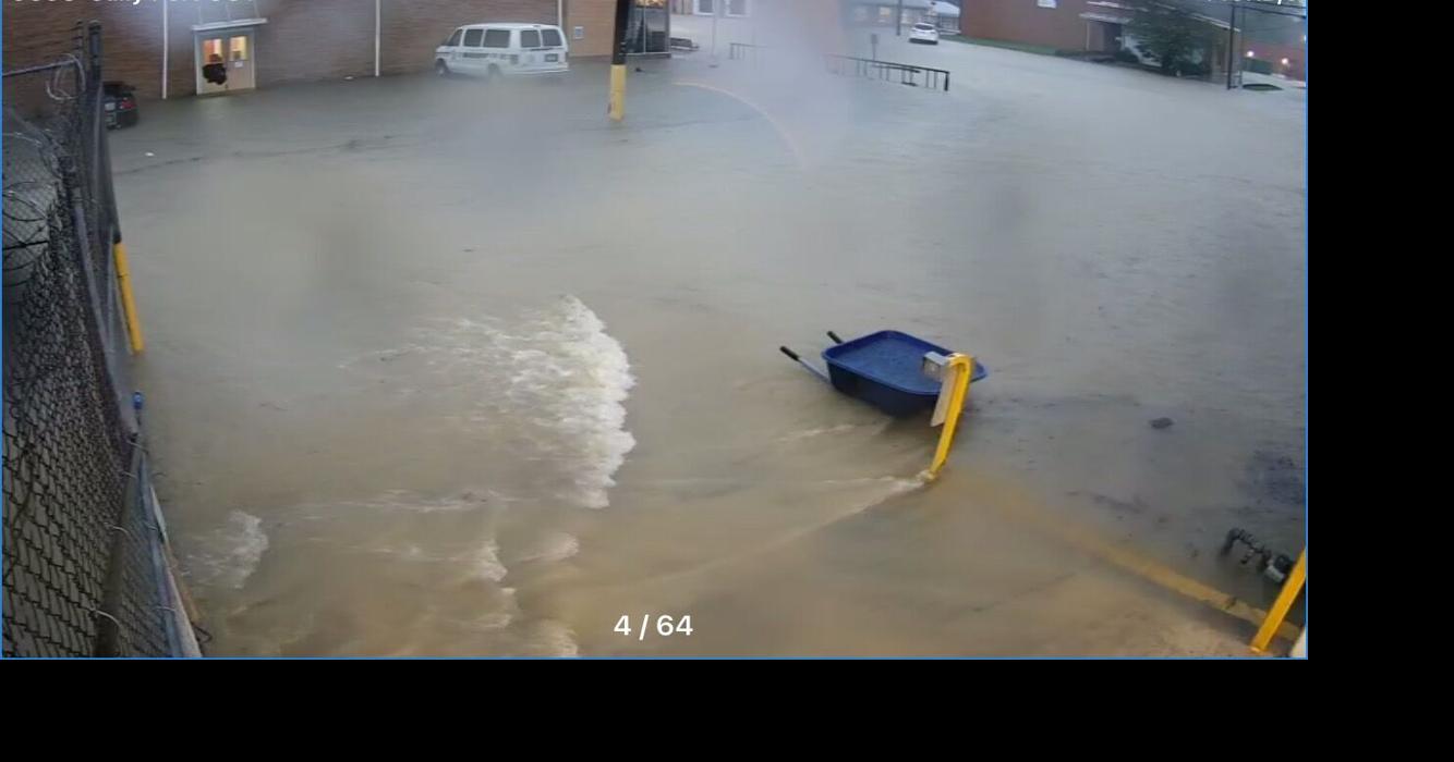 Heavy rain floods roads in NW Local News