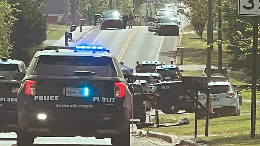 Large police presence on Igou Gap Road