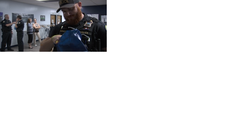 Gift bags given to Chattanooga police officers as part of "Project Thank You" - Vimarsana News