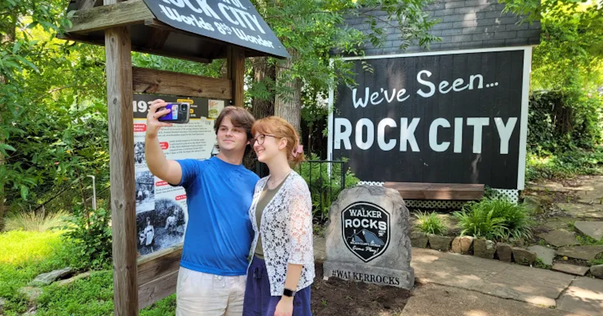 #WalkerRocks Selfie Trail invites visitors to capture and share Walker County destinations with the world - Vimarsana News