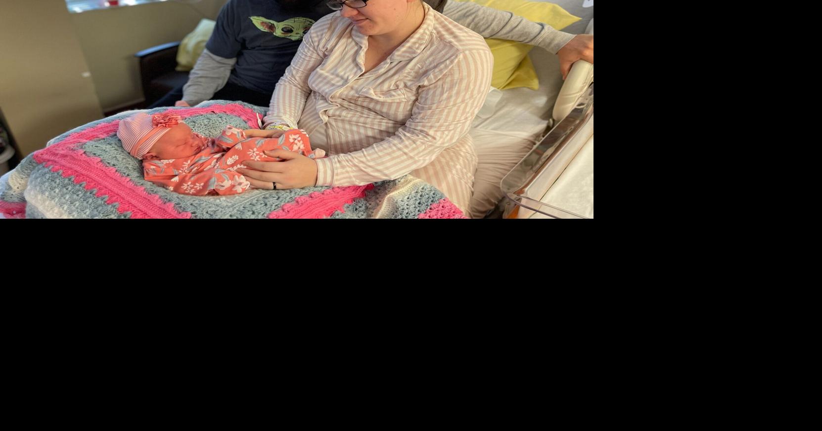 Soddy Daisy couple rings in 2022 with 1st New Year's baby born at