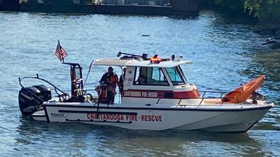 Stranded kayaker rescued on Tennessee River, CFD says