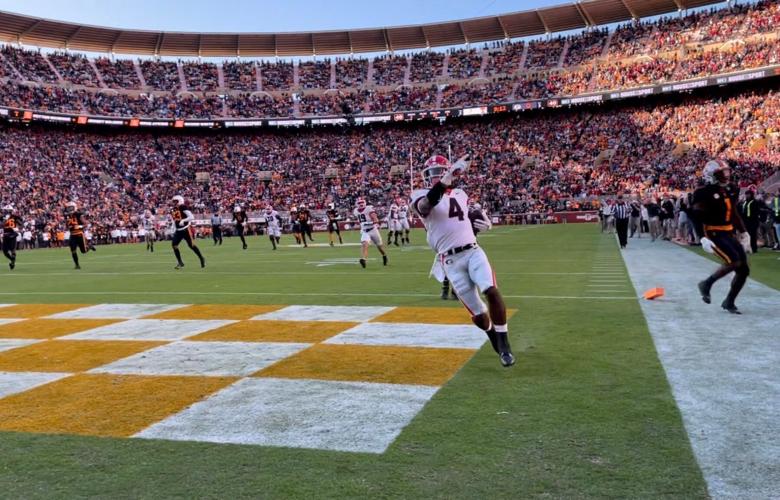 Top Ranked Dawgs pull away from Vols in Knoxville, 41-17