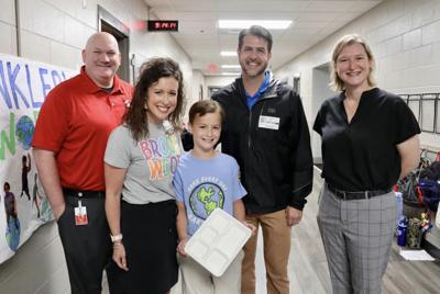 Elementary student starts sustainable school lunch initiative with City
