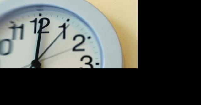 Retired principal believes daylight saving time change could put kids in danger - Vimarsana News
