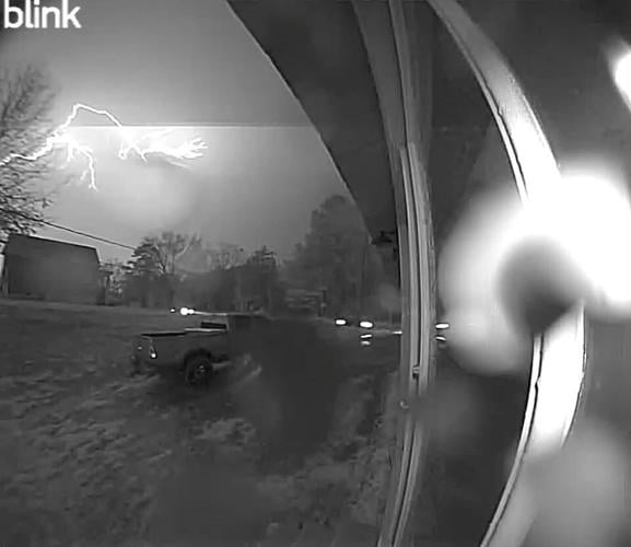 Power mostly restored and damage minimal after overnight storms | Local ...