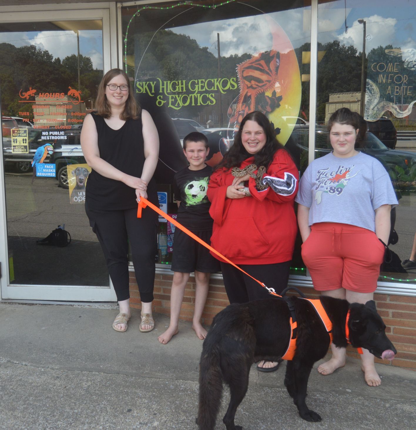 New exotic pet shop in Williamson offers variety News