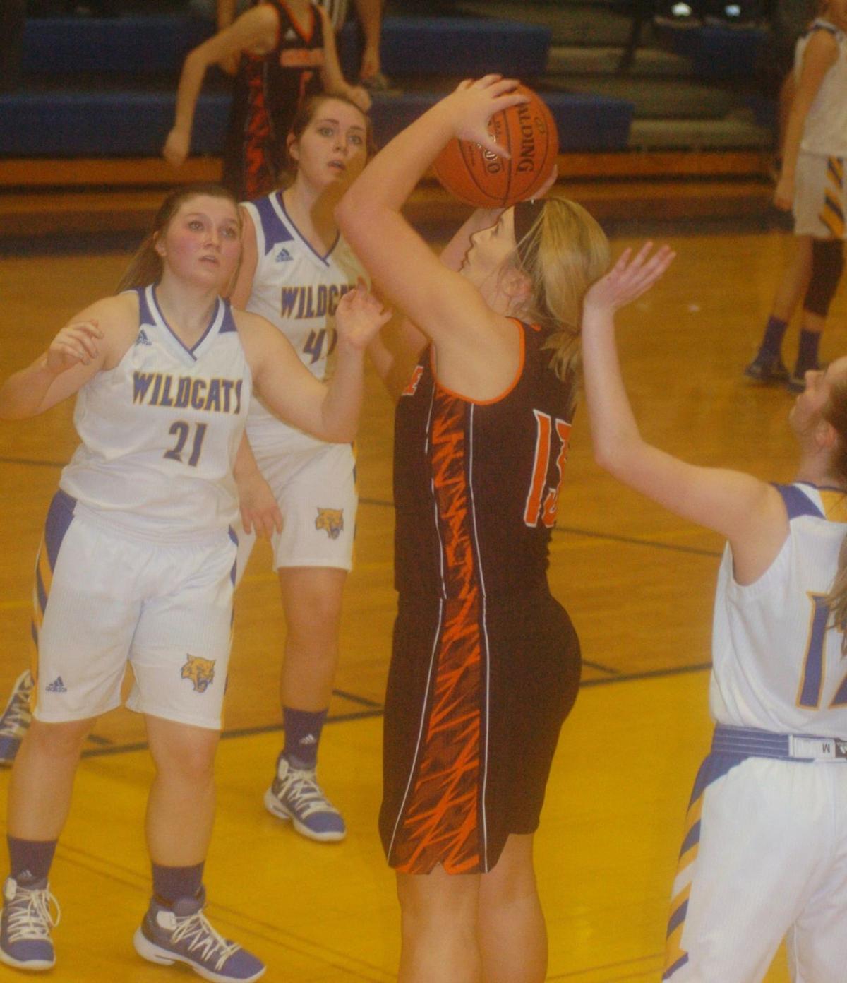 Photos Chapmanville 58 Logan 46 High School Girls Basketball