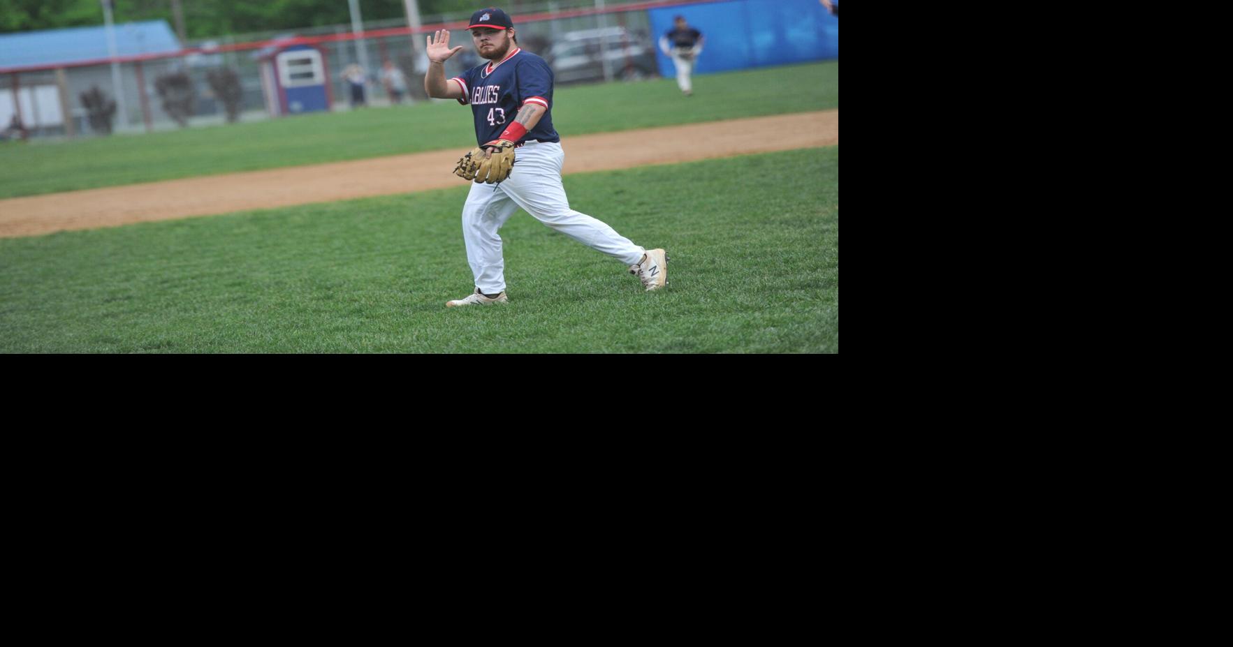 Man rallies after rain delay, advances to sectional title Sports