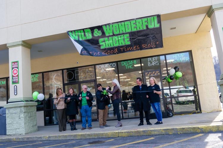 New smoke shop opens at Fountain Place Mall News