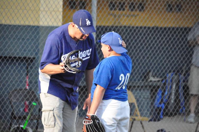 Photos: Dodgers 7, Yankees 7 (Logan Little League Minor Division