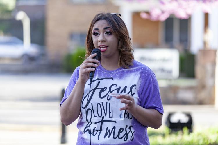 Community gathers for drug recovery, worship event | News | loganbanner.com
