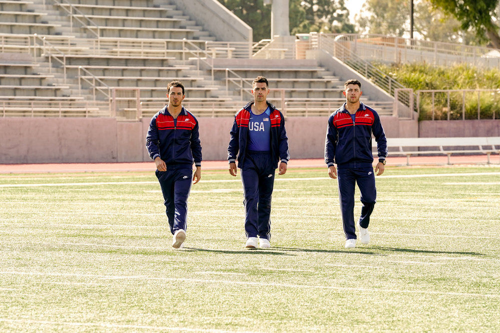 Angela Henderson-Bentley: Cute Jonas Brothers Olympics primer leaves viewer with questions - Vimarsana News