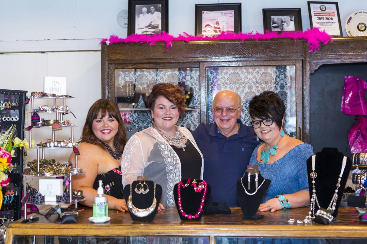 Lowcost jewelry store set to open in Logan News