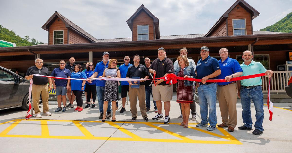 Ribbon cut to new Par Mar store at Appalachian Outpost News