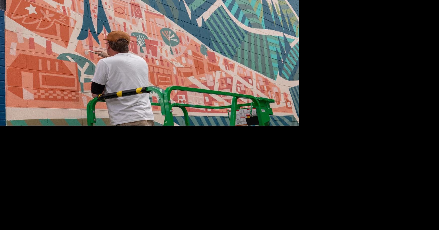 New mural, ‘Los Hills,’ installed on State Street