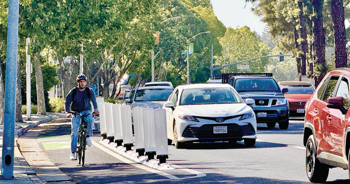 New ECR vertical elements get mixed reactions from commuters