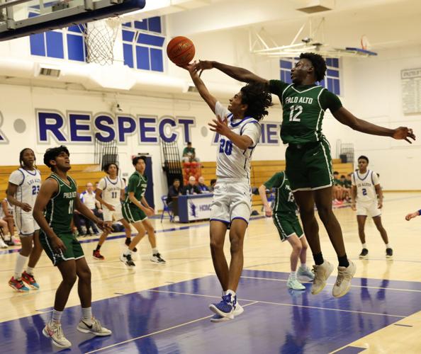 Los Altos boys basketball look to build cohesion on court Sports