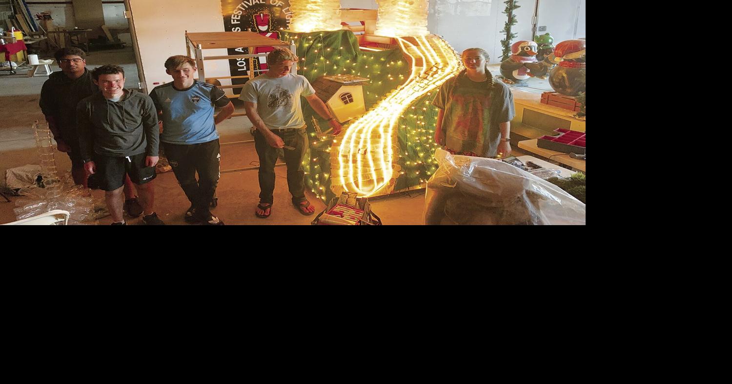 Tech meets tradition: Student interns engineer parade float | Community ...