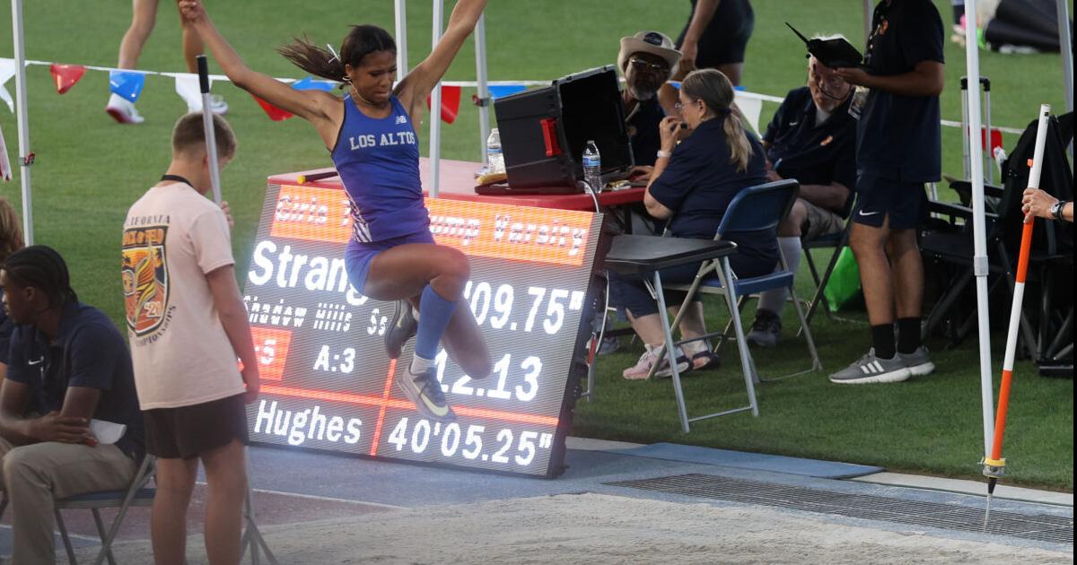Los Altos' Daniela Hughes wins state triple jump