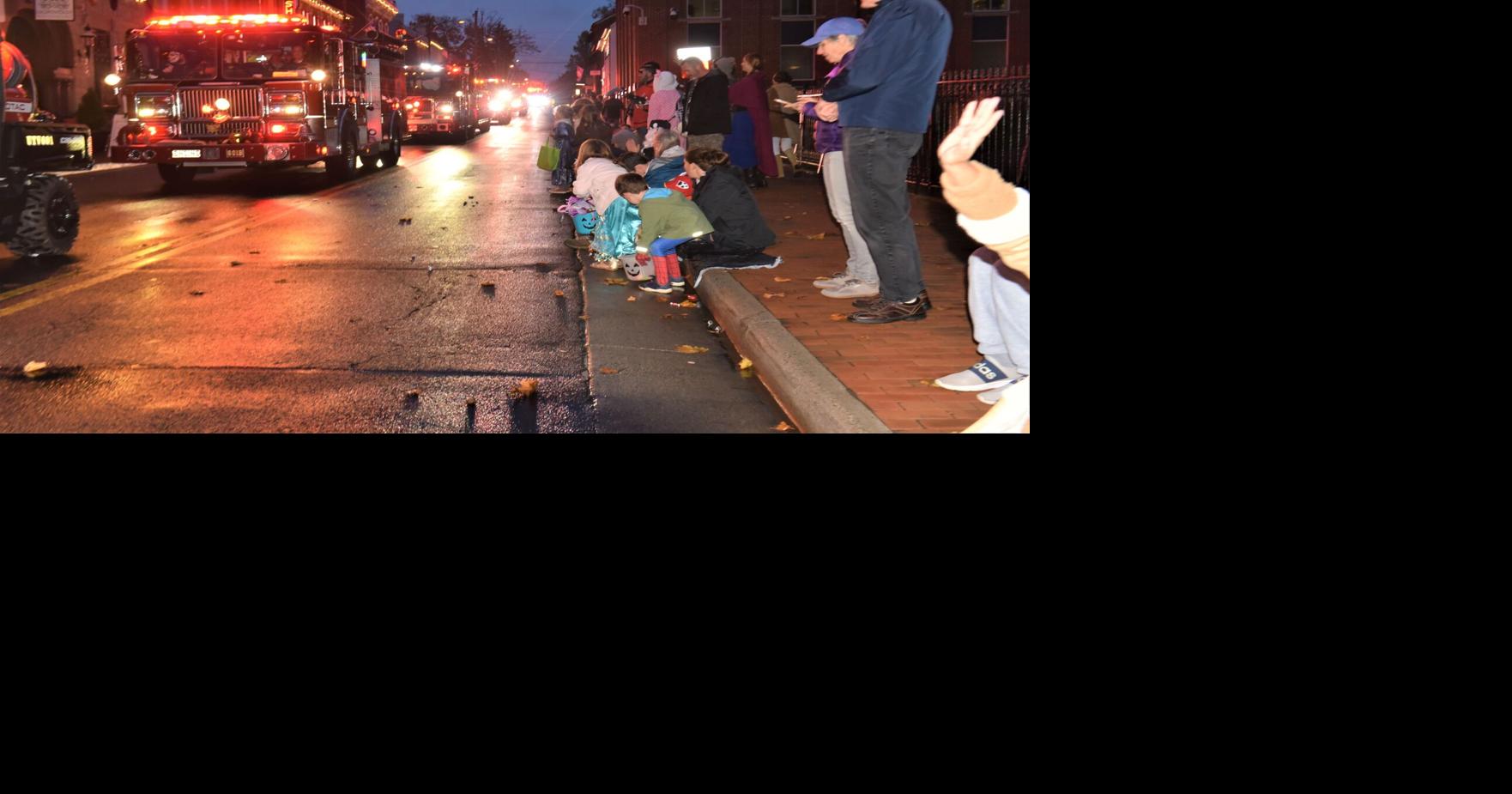 PHOTOS Leesburg lights up for Halloween parade News