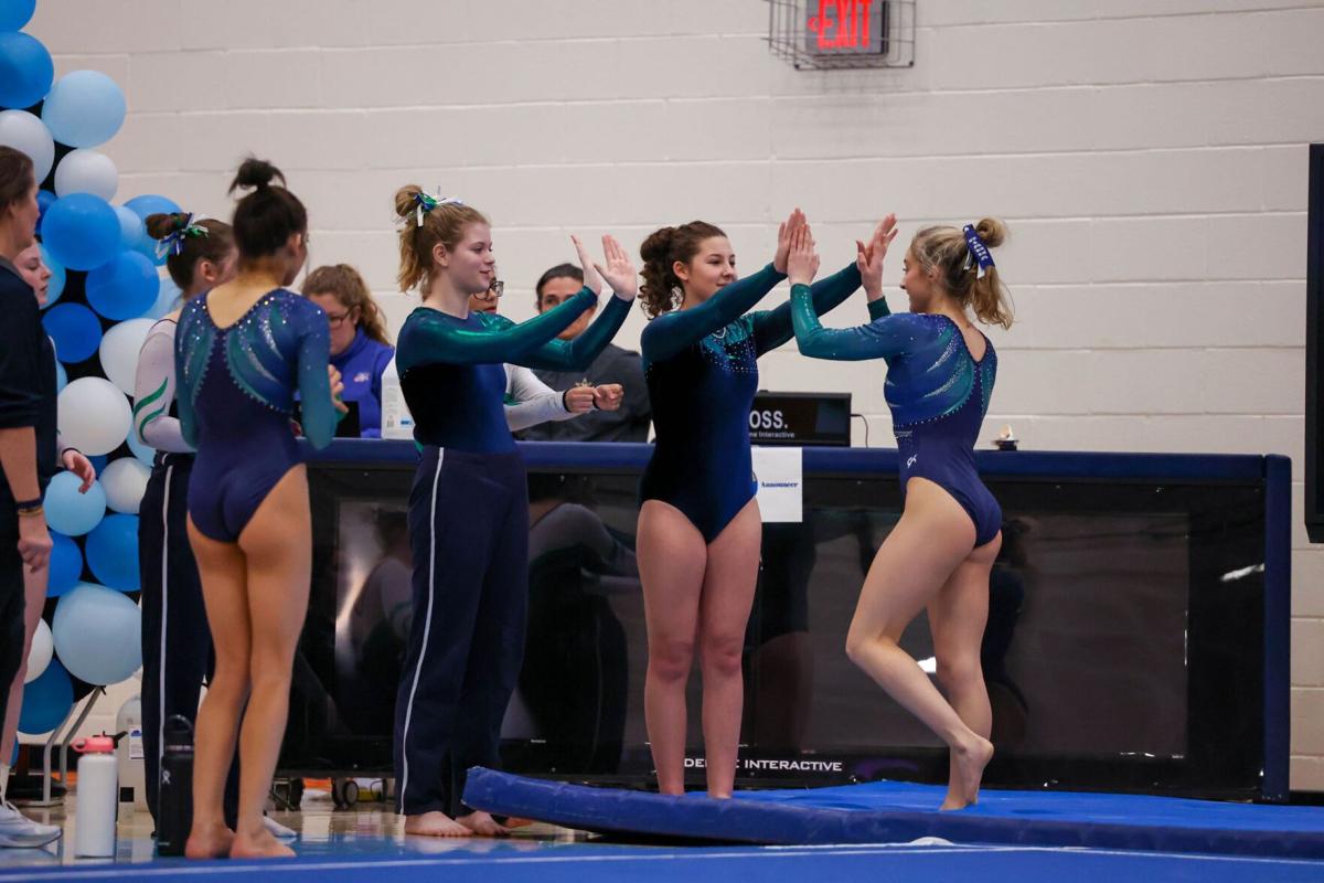 Fairfax gymnastics wins state championship in VHSL Class 6 competition -  The Washington Post