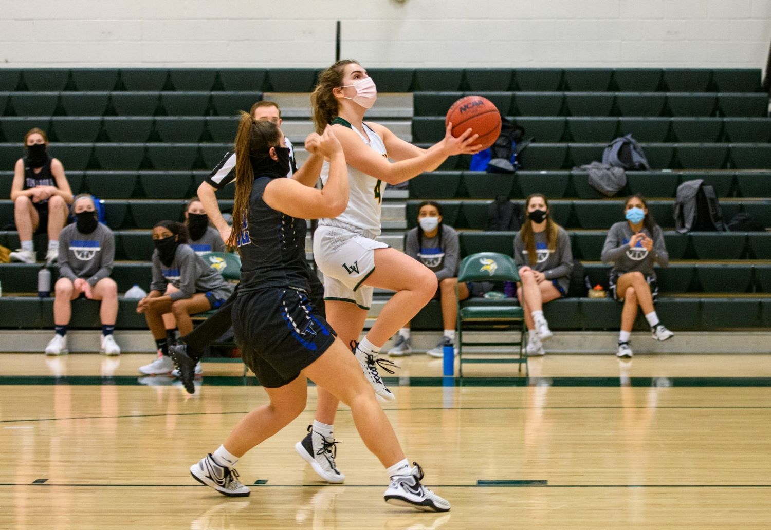 Loudoun Valley Defeats Tuscarora To Repeat As Region 4C Basketball ...