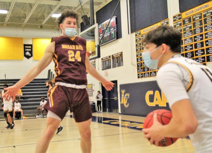 Loudoun County extends win streak with 63-57 victory over Broad Run |  Sports 