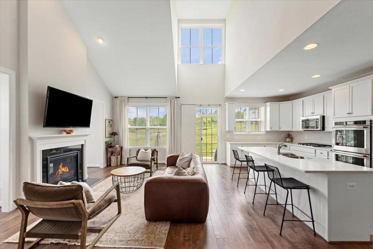 Home of the Week 35920 Platinum Drive, Round Hill Homeoftheweek