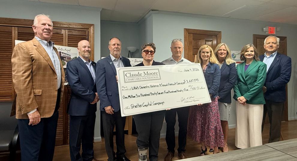 LAWS accepts $1.6 million capital grant from Claude Moore for new shelter in Leeburg