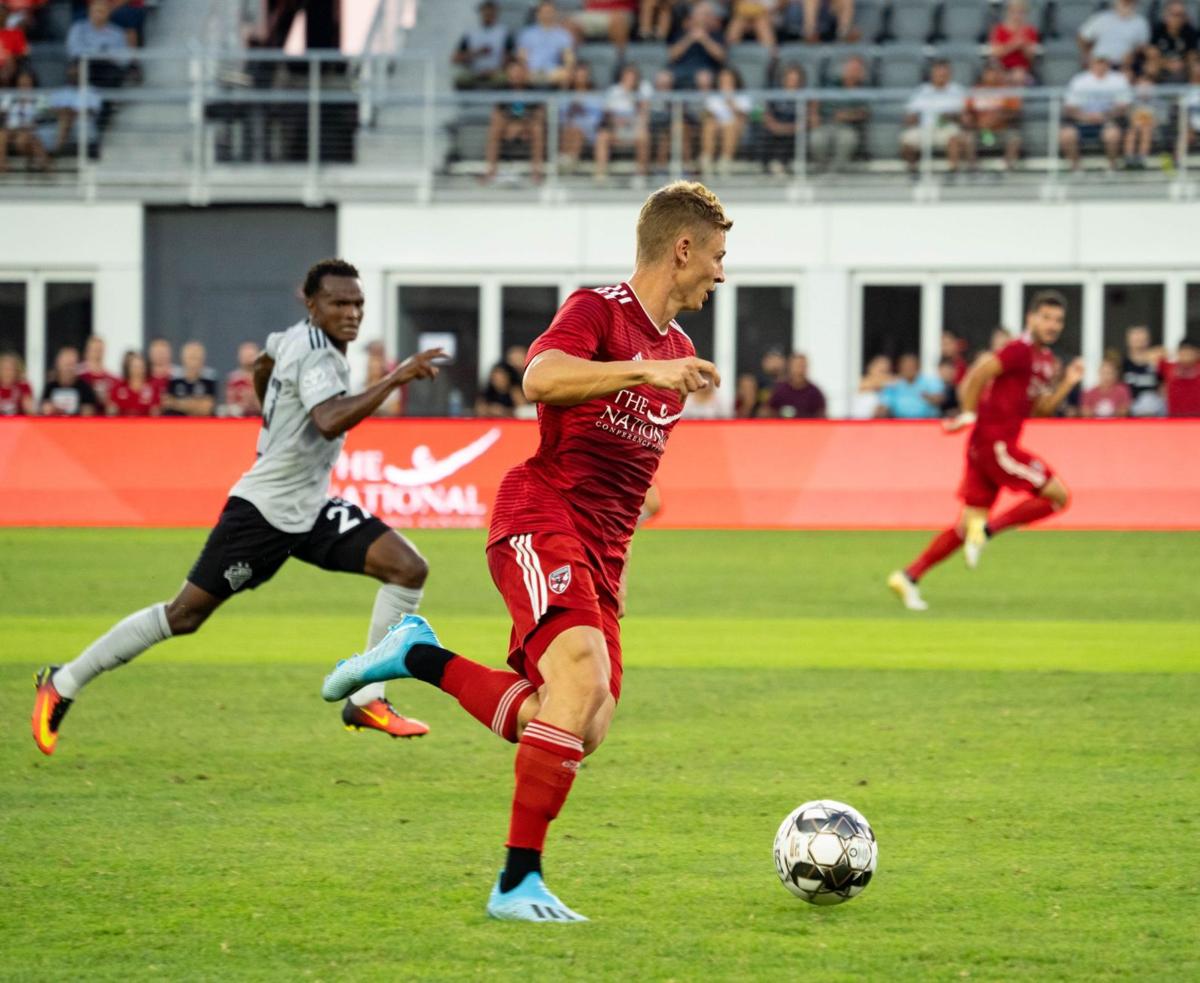 Loudoun United Gordon Wild Loudountimes Com