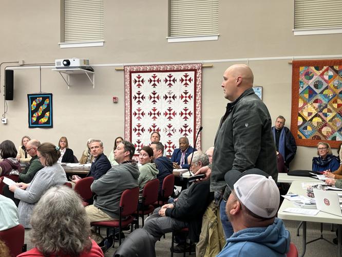 Purcellville town leaders, residents continue to discuss county