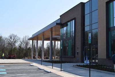 Academies Of Loudoun Team Meets With Parents Ahead Of Opening News Loudountimes Com