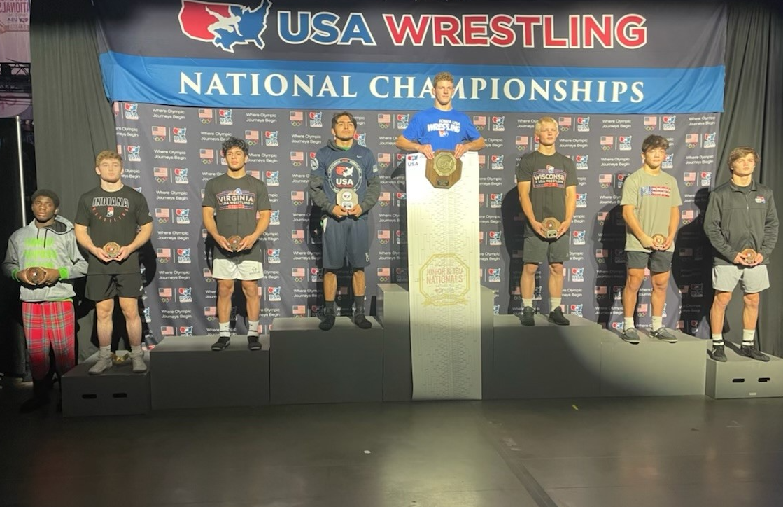 Fargo orders National Championship Conneticut wrestling national team - Men’s medium