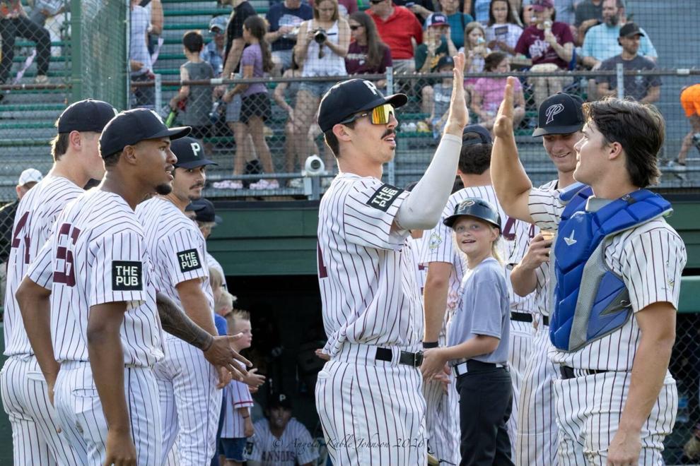 Express outlast Cannons 5-4 in extra innings to advance in Valley Baseball League playoffs