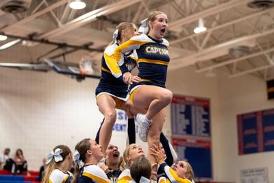 LCHS competition cheer
