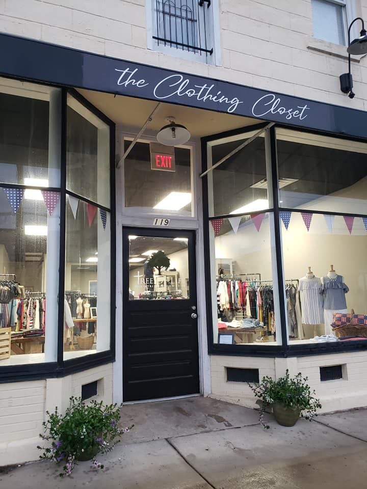 Tree of Life opens The Clothing Closet in Purcellville