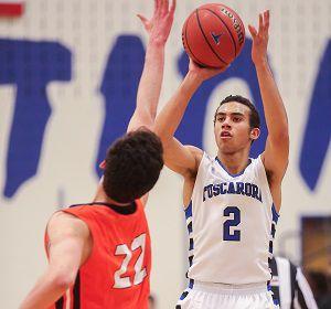 With Mom S Help Tuscarora S Copeland Chases Hoops Dream Sports