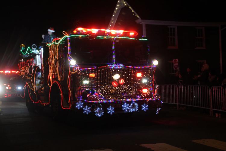 PHOTOS Leesburg comes alive with downtown Christmas parade News