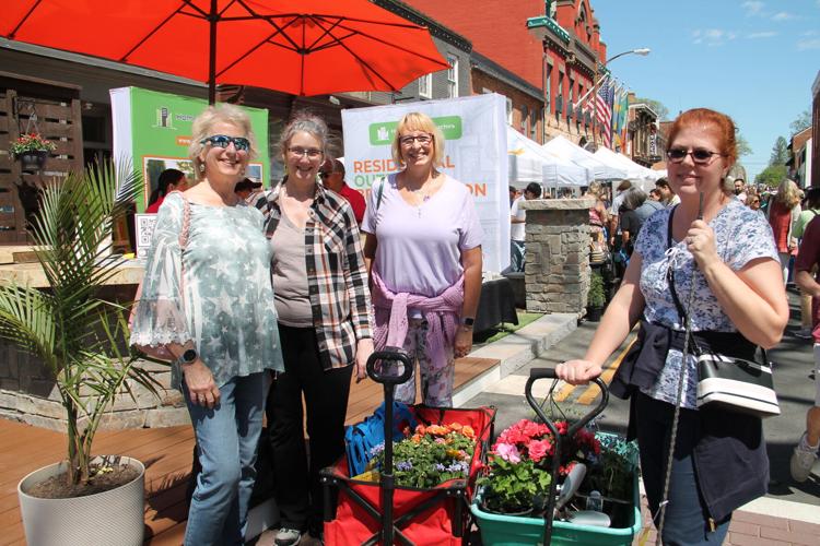 Leesburg Flower and Garden Festival draws record crowds 1local