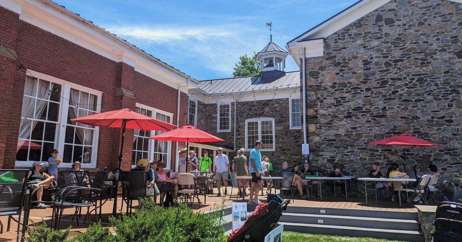 Appalachian Trail shines in Hillsboro with sunshine, bluegrass and community spirit - Vimarsana News